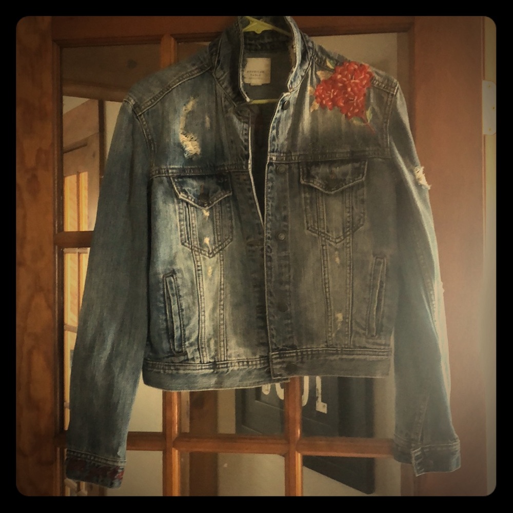 American Eagle boyfriend fit denim jacket NWOT